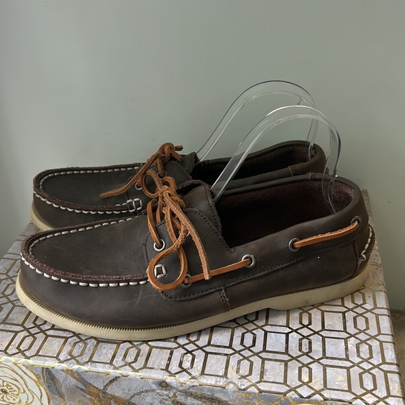 J. Crew Classic Leather Boat Shoes Loafers Men's size 8 - Picture 3 of 8